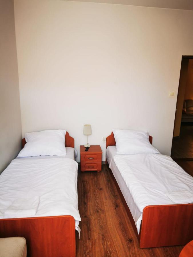Hotel Stary Ratusz Kostomloty 外观 照片